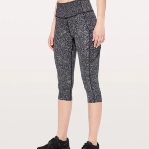 Lululemon Tight Stuff Black Crop Leggings Fast and Free Medium